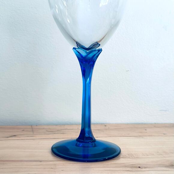 4 Libbey Blown Goblets Wine Glasses Domaine Blue Pedal Stem - Picture 3 of 9